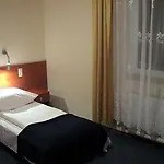 Отель Julianow