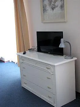 Julianów 2*